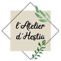 Logo l'Atelier d'Hestia - Bougies Gourmandes et Fondants Parfumés