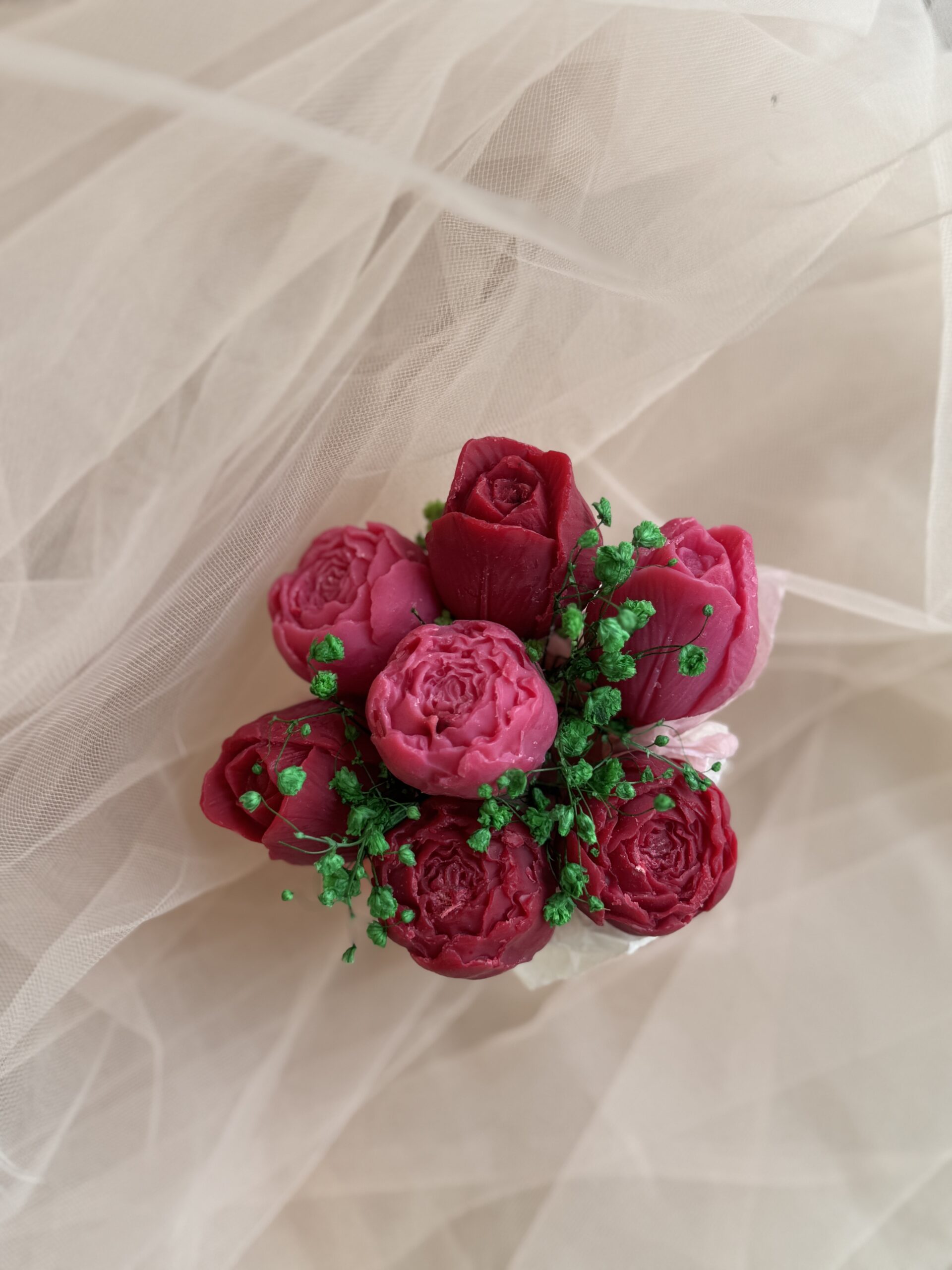 Composition Florale De Fondants Cerise – Image 4